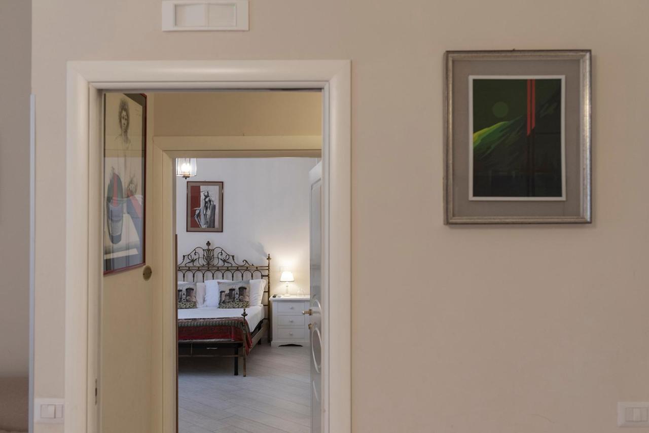 Domus Borbonica Bed & Breakfast Naples Exterior photo
