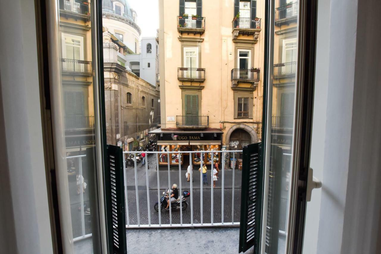 Domus Borbonica Bed & Breakfast Naples Exterior photo