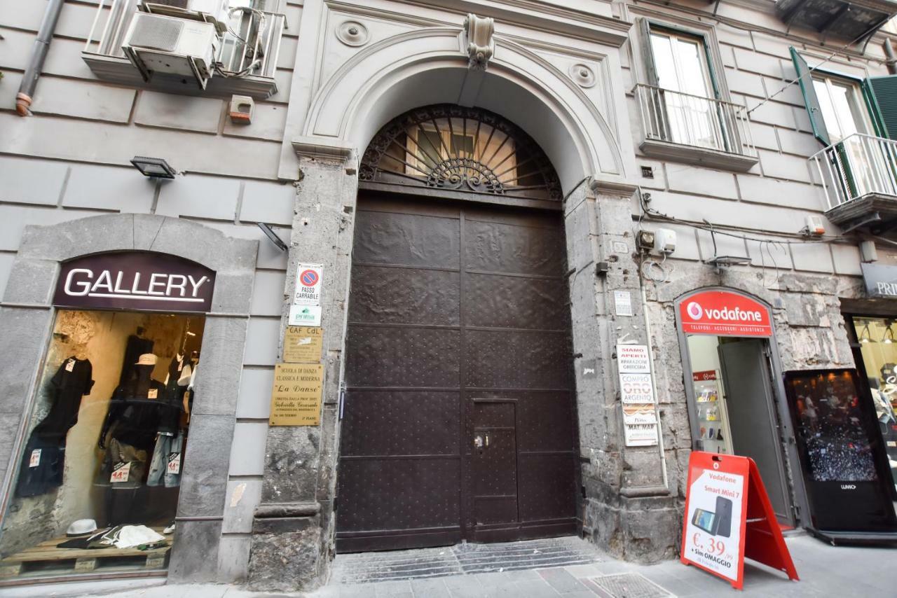 Domus Borbonica Bed & Breakfast Naples Exterior photo
