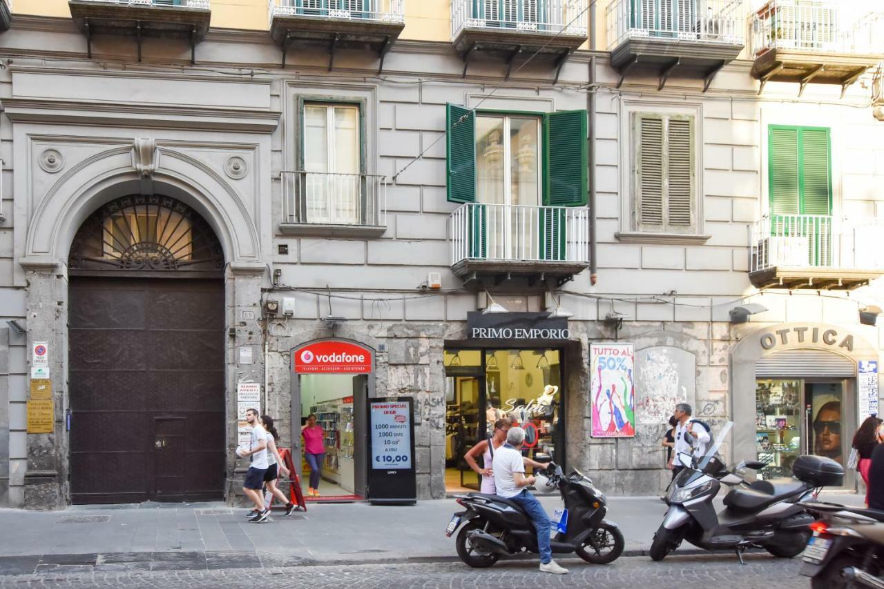 Domus Borbonica Bed & Breakfast Naples Exterior photo