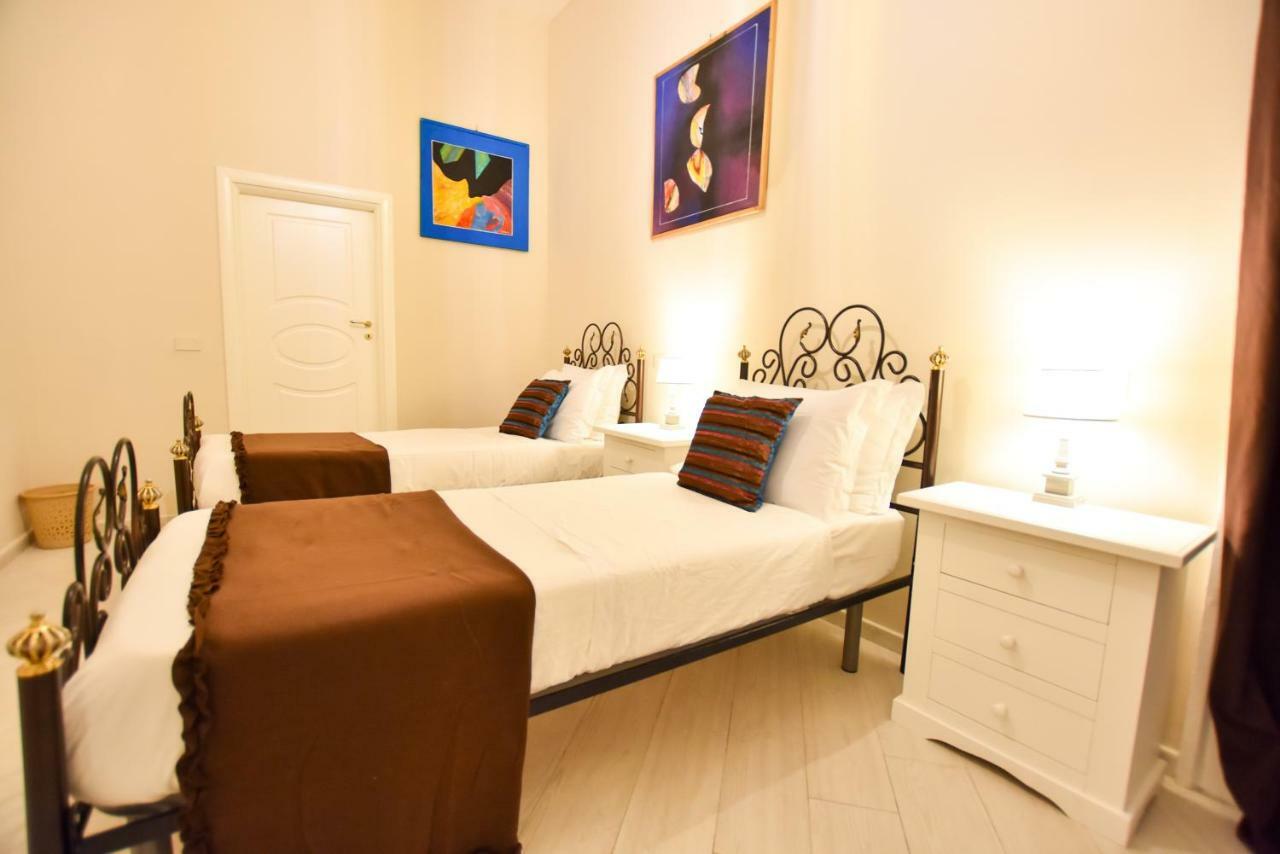 Domus Borbonica Bed & Breakfast Naples Exterior photo