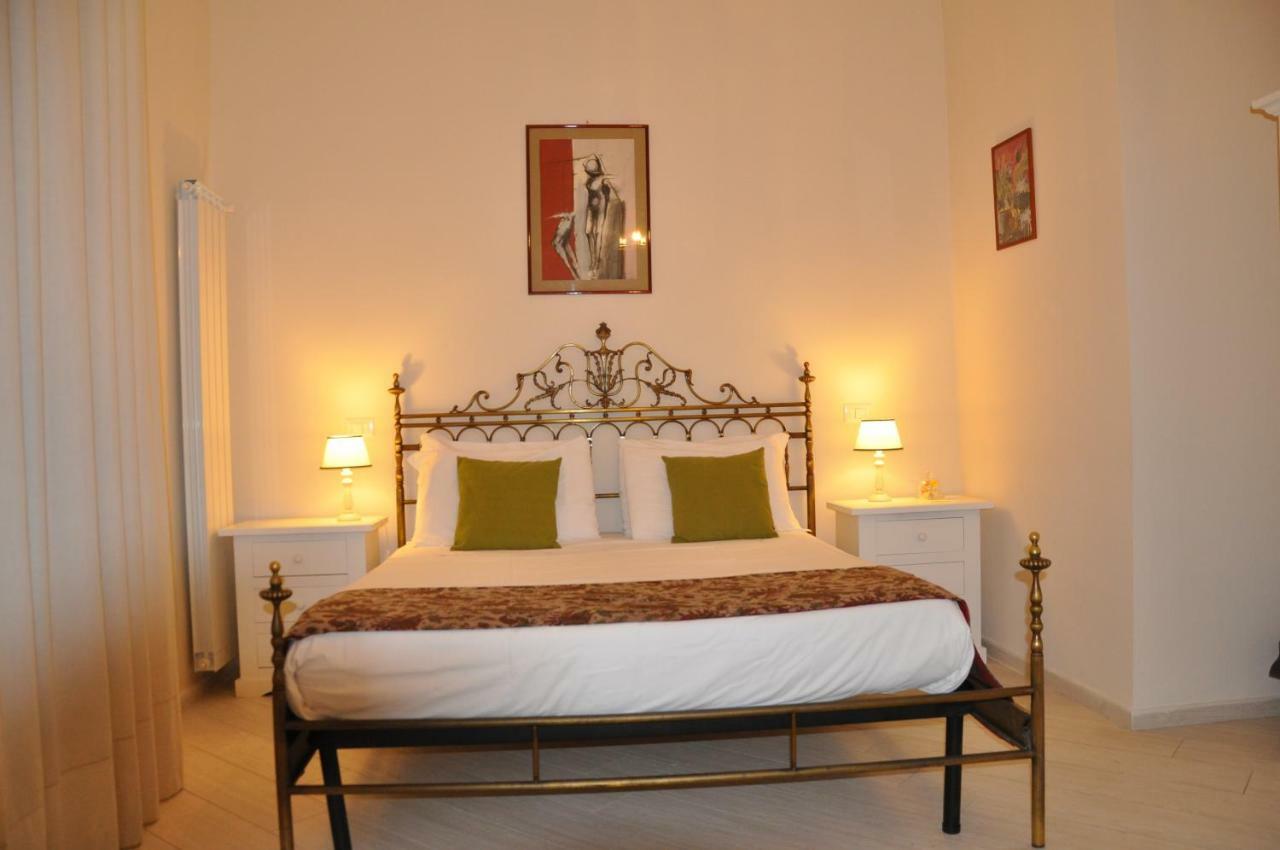 Domus Borbonica Bed & Breakfast Naples Exterior photo